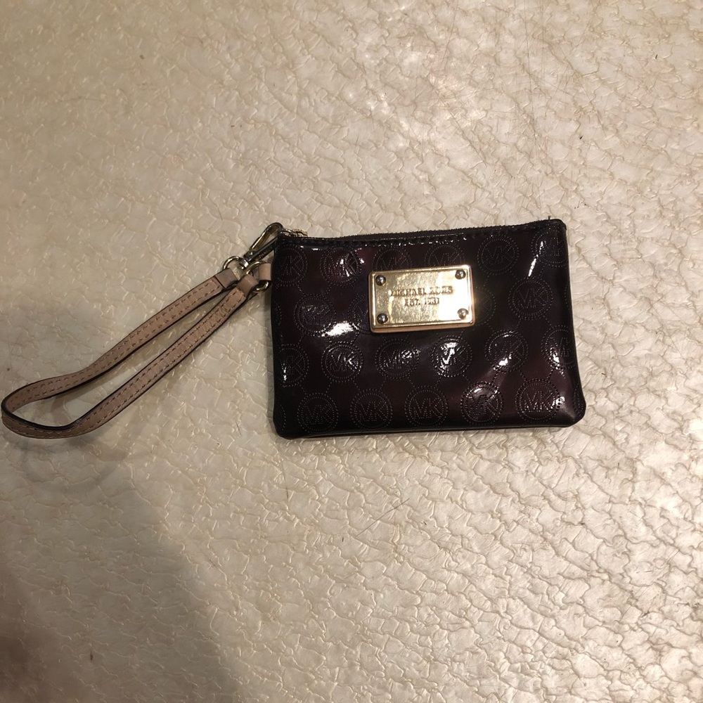 Mini brown leather Michael Kors wristlet